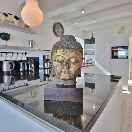 Strandallee 10 Penthouse Seaview Apartment
